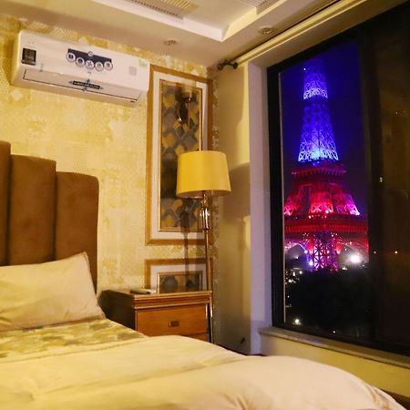 Adara Suites Lahore Exteriör bild